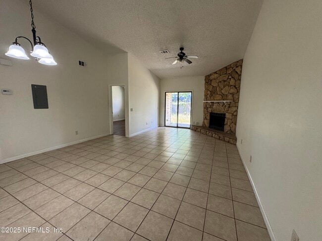 Building Photo - 4255 Windergate Dr
