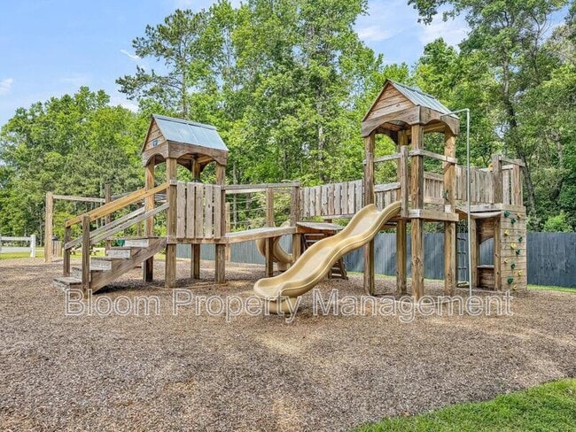 Building Photo - 151 Morning Vw Wy