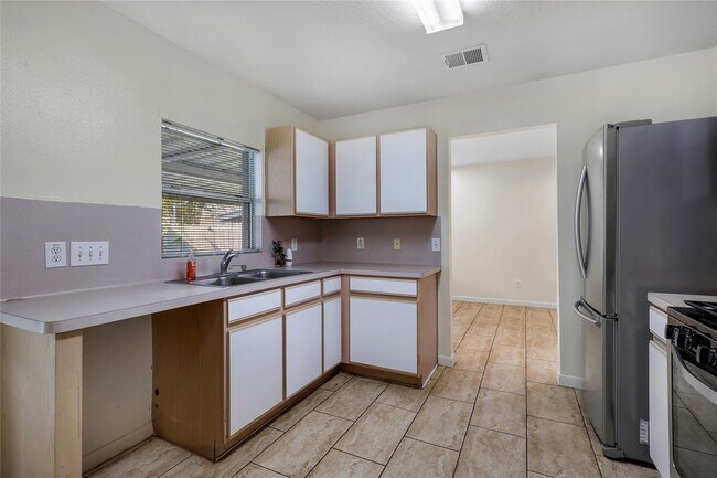 Building Photo - 1117 Willersley Ln