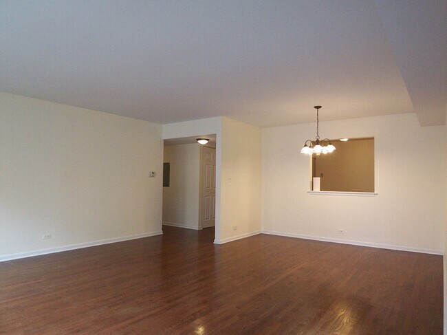 Building Photo - 110 S Dunton Ave