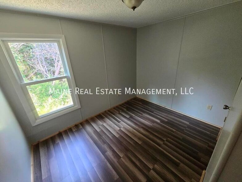 Building Photo - 47 Sweet Fern Dr