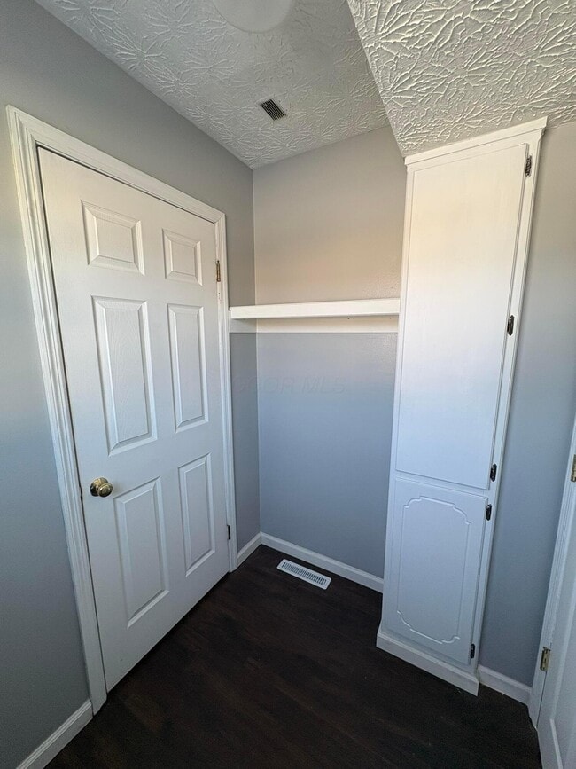 Building Photo - 2232 Pinion Pl