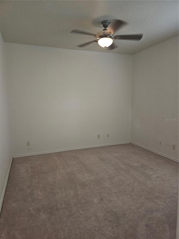 Building Photo - 350 Lake Amberleigh Dr