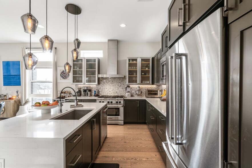 Building Photo - 4001 W Conejos Pl