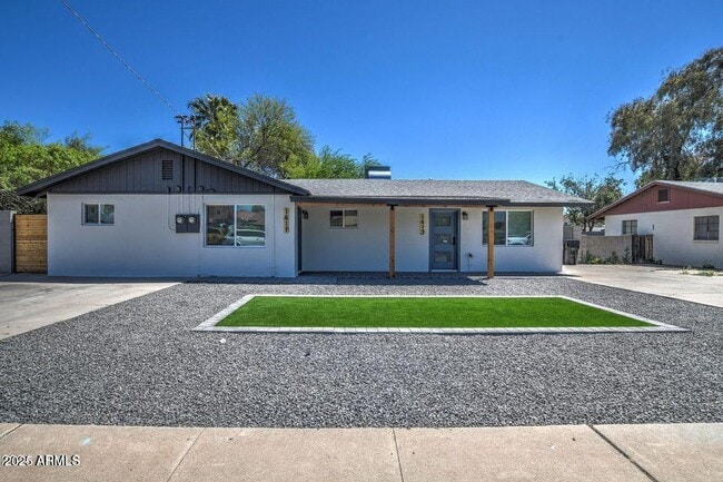 Building Photo - 1411 S Bonarden Ln