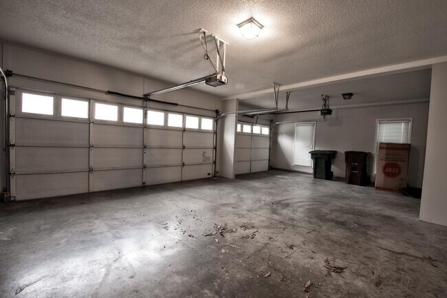 Building Photo - 1575 Huntley Cove