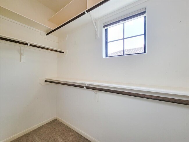 Building Photo - 3925 Gibson St