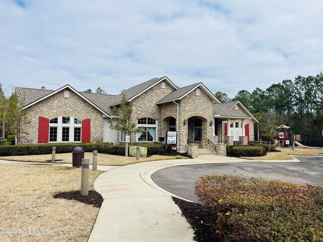 Building Photo - 15792 Bainebridge Dr