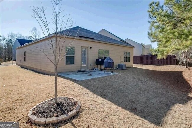 Building Photo - 2436 Foxy Dr