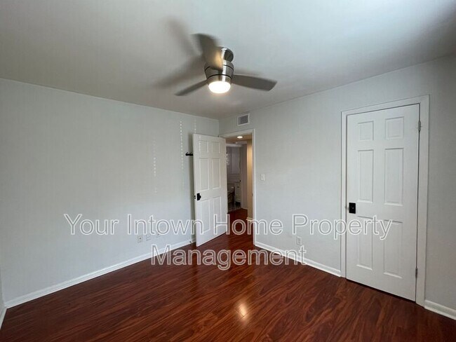 Building Photo - 1355 Euclid Ave NE