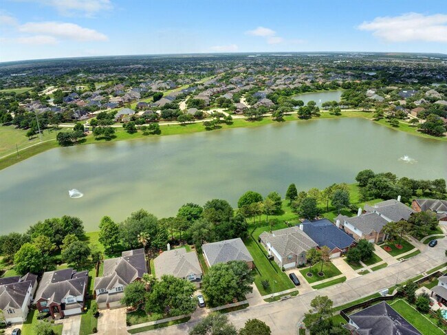 Building Photo - 2712 Park Falls Dr