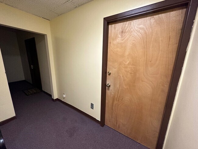 Building Photo - 410 Highland Ave