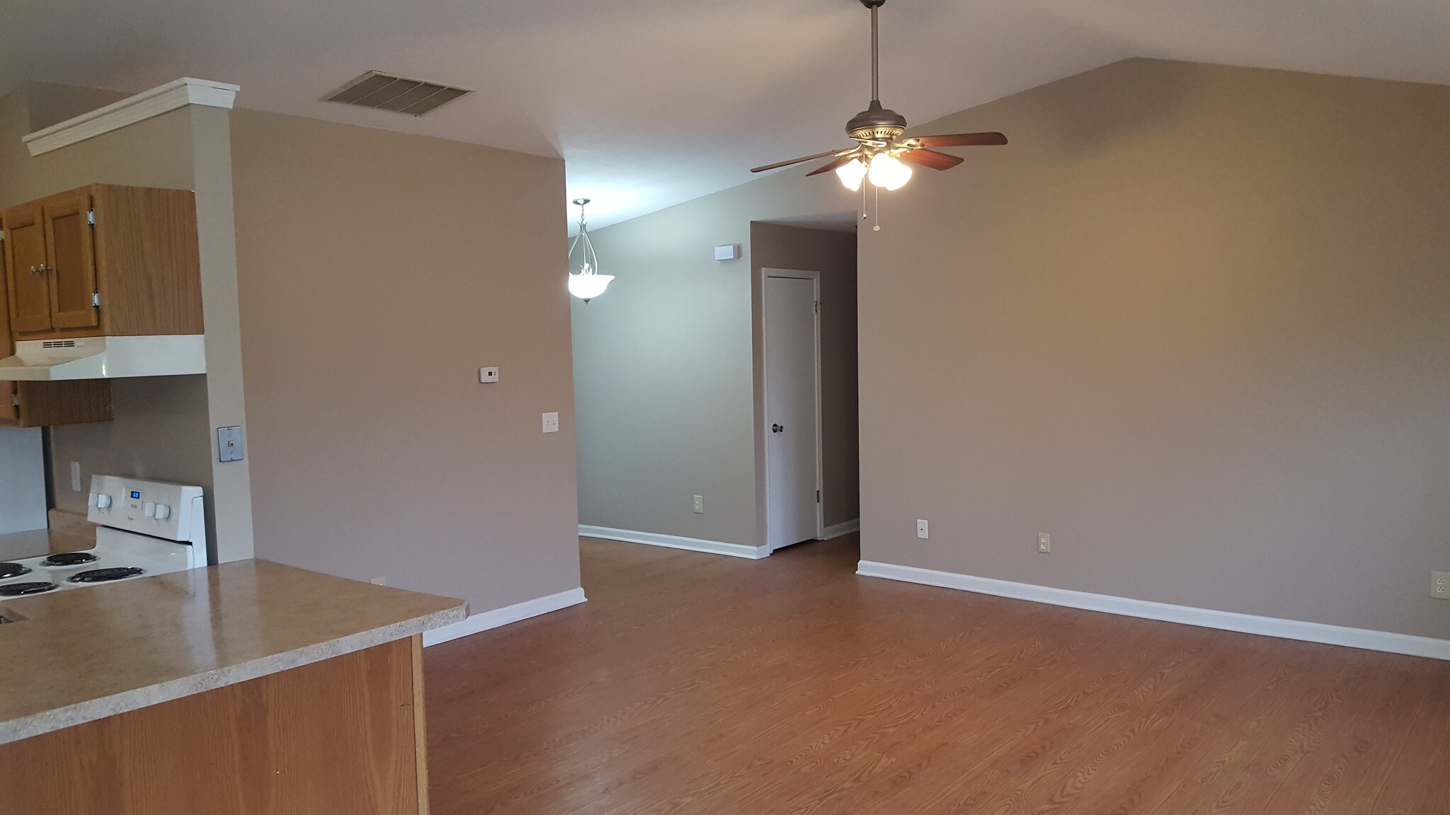 Building Photo - 3333 Trafalgar Ct