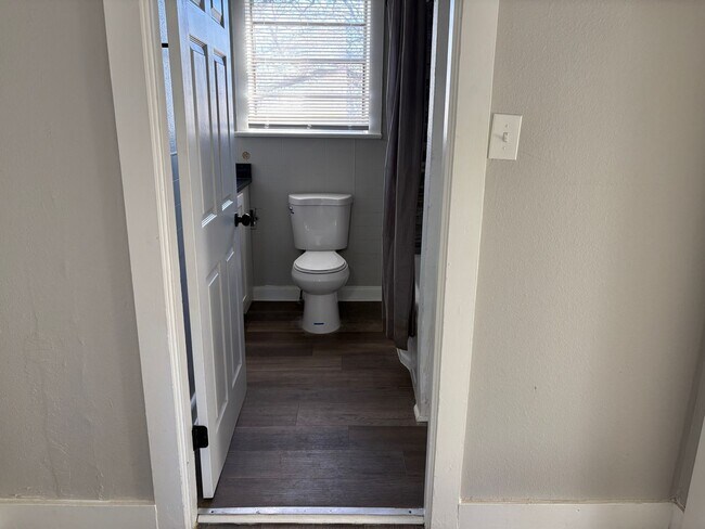 Building Photo - 4613 W 23rd St