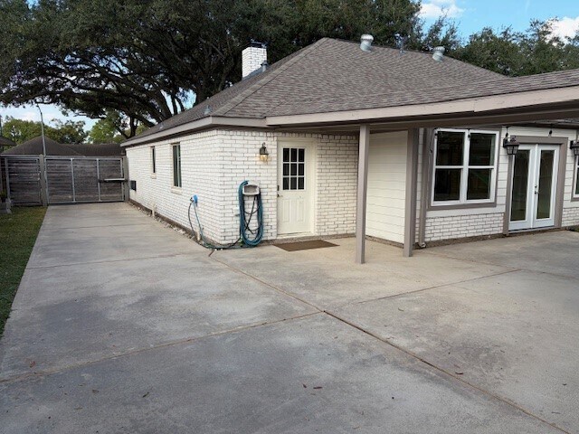 Building Photo - 5519 Queensloch Dr