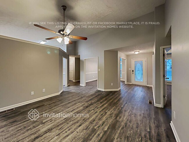 Building Photo - 844 Whitehaven Ln