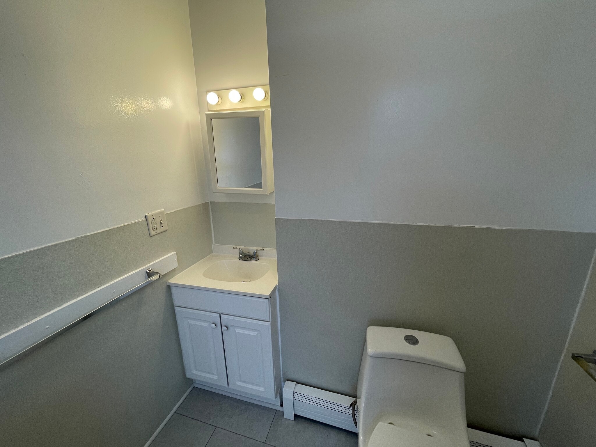 Building Photo - 327 Greenwich Ave