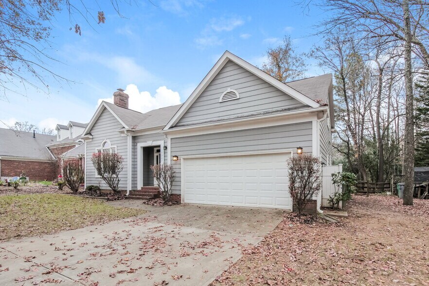 Building Photo - 7207 Glen Brook Ln