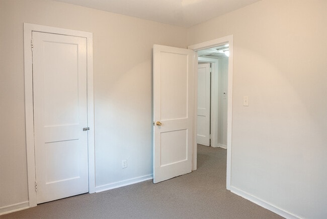 Building Photo - Hayden Road - 414 H