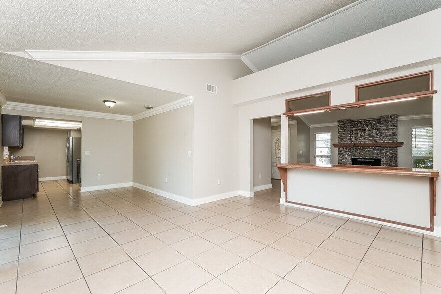 Building Photo - 5618 El Dorado Ave