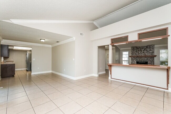 Building Photo - 5618 El Dorado Ave