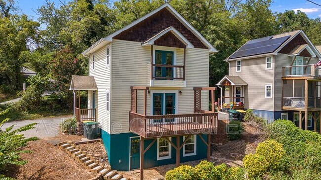 Building Photo - 84 Green Oak Rd