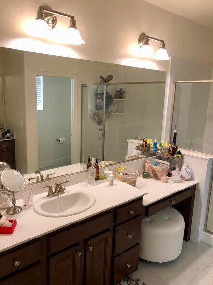Building Photo - 9737 Quartette Dr