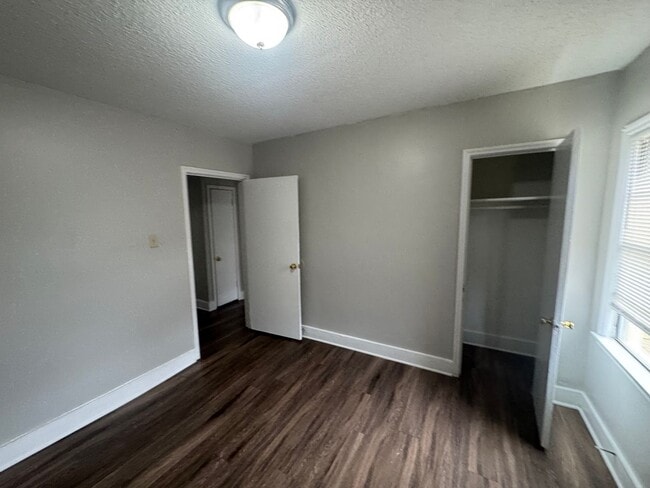 Building Photo - 1895 S Lauderdale St