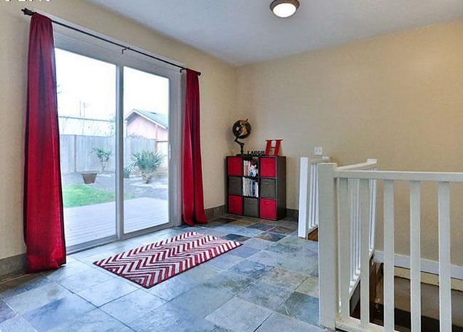 Building Photo - Charming 1926 Vintage 2 Bedroom 1 Bathroom...