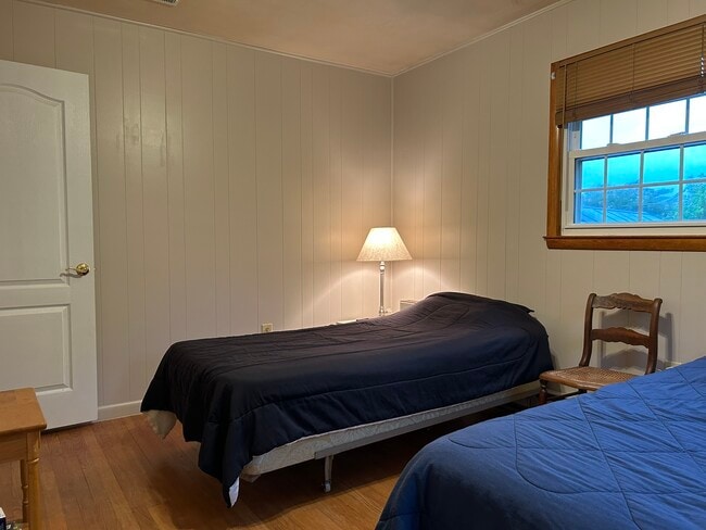 Building Photo - 708 Flintlock Dr