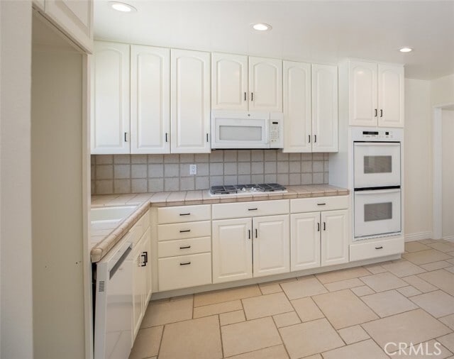 Building Photo - 33182 Blue Fin Dr