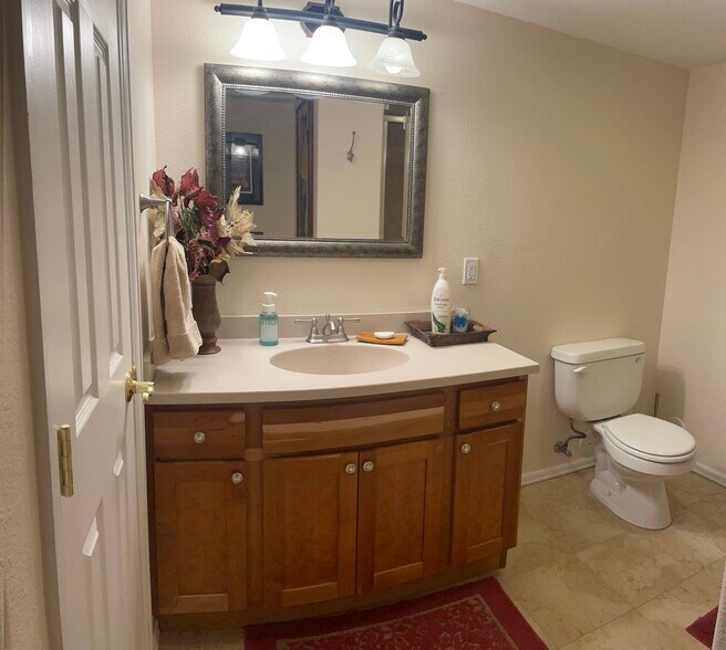 Building Photo - 5355 Sage Brush Dr