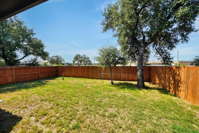 Building Photo - Gorgeous 4-Bedroom Home in Westpointe East...