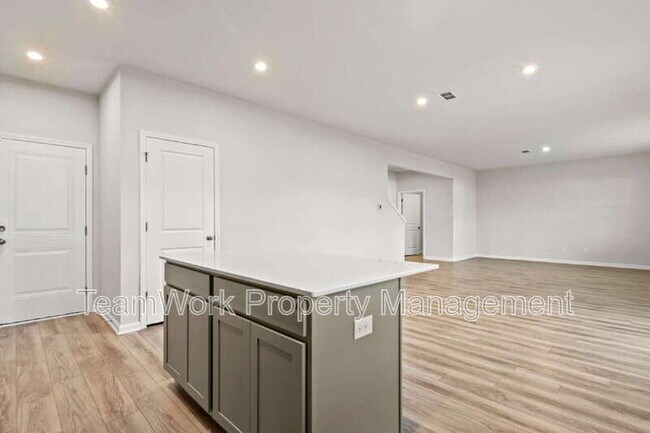Building Photo - 507 Donnas Vw Wy