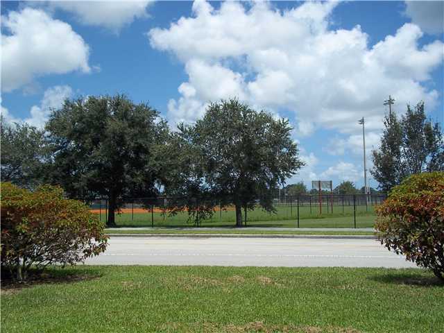 Building Photo - 13717 Yarmouth Dr