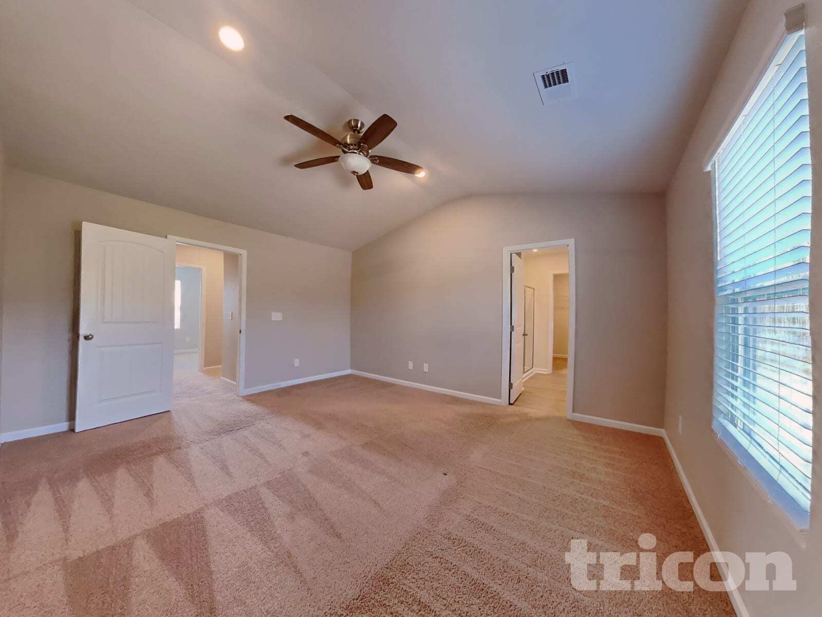 Building Photo - 14 Ivy Bank Dr