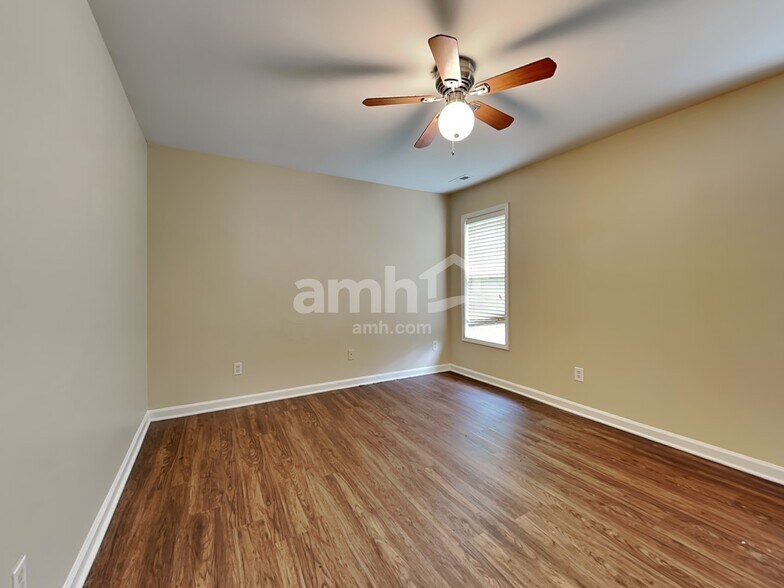 Building Photo - 2033 Cartier Ruby Ln
