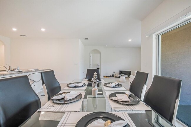 Building Photo - 1126 Chichester Ct