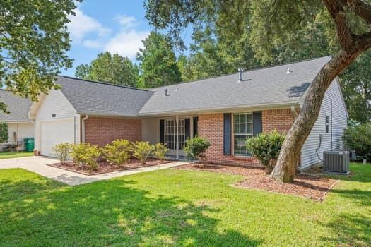 Building Photo - 4498 Parkwood Ln