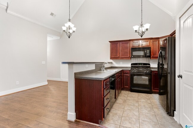 Building Photo - 132 Singapore Cir