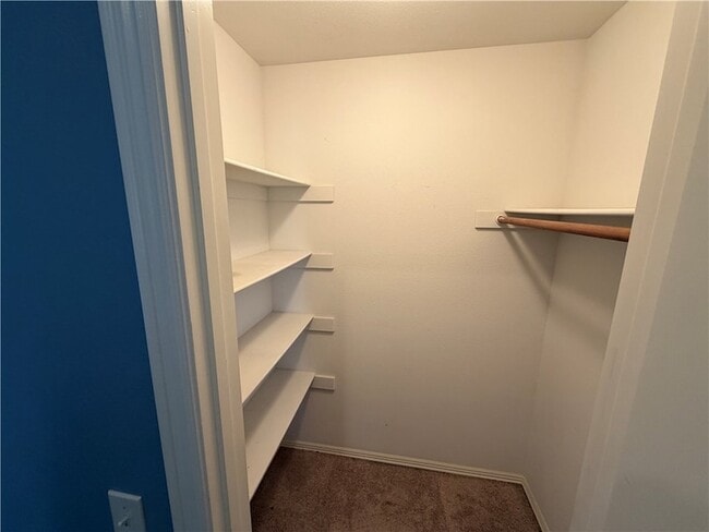 Building Photo - 3302 SW Briar Creek Ave