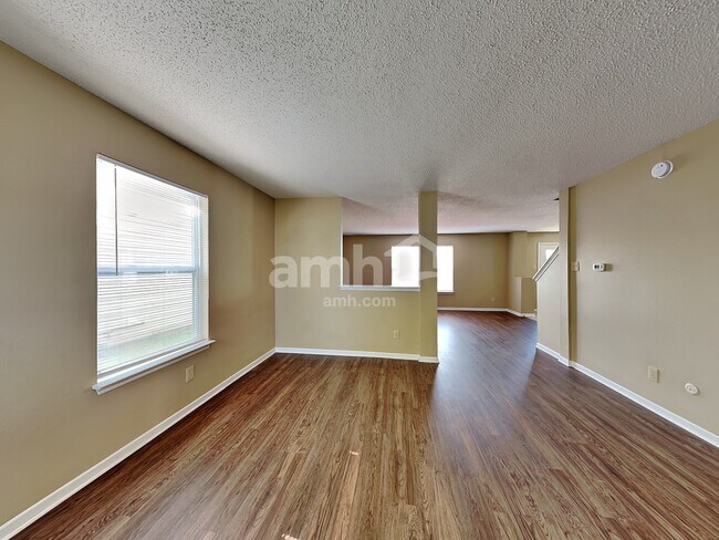 Building Photo - 14766 White Tail Run