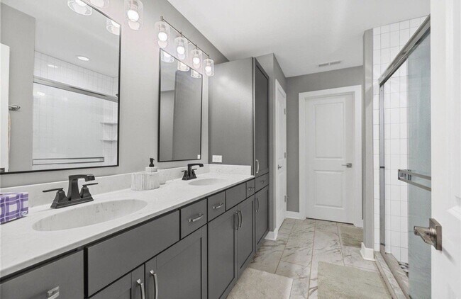 Building Photo - 9351 Woodgate Circle
