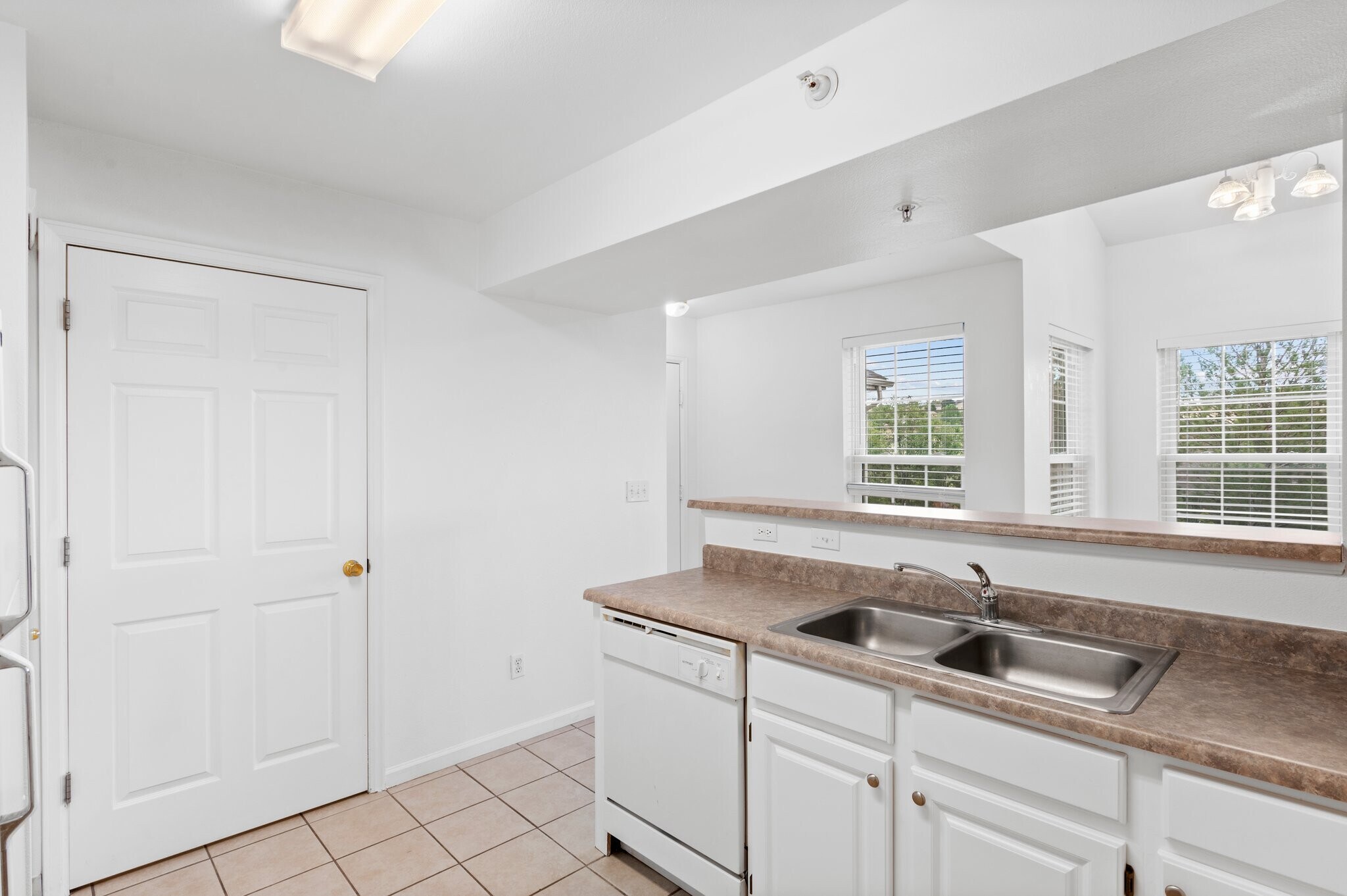Building Photo - 12826 Ironstone Way