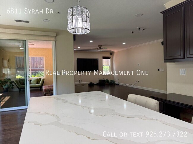 Building Photo - 6811 Syrah Dr