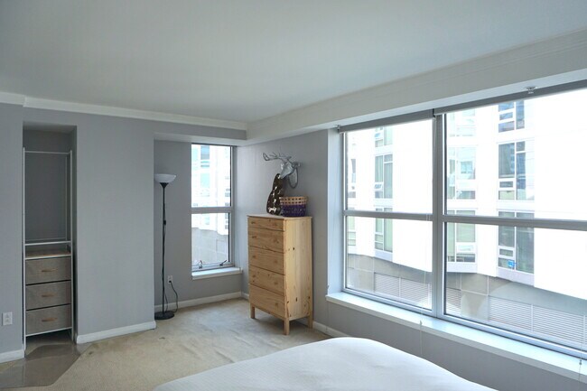 Additional space for second home office - 400 Beale St