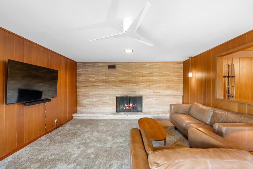 Building Photo - 3827 NE Holman St