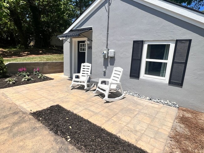 Building Photo - Christiansburg, 2 BR / 1 BA, Available for...