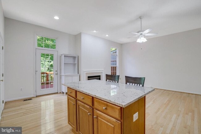 Building Photo - 6502 Trask Terrace
