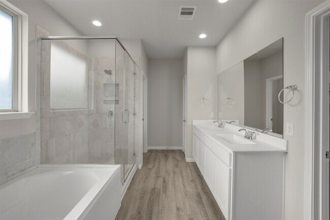 Building Photo - 31106 Durham Creek Ct